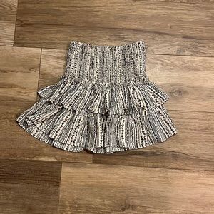Womens black and tan flowy skirt